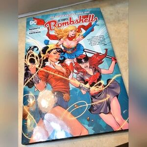 Deluxe Edition DC Comics "Bombshells" Book One Hardcover